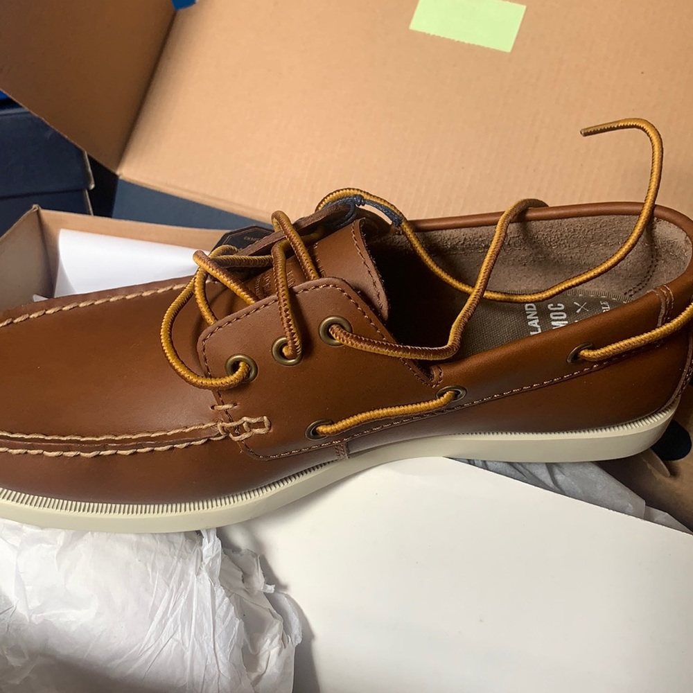 American eagle boat shoes new in box with tag
